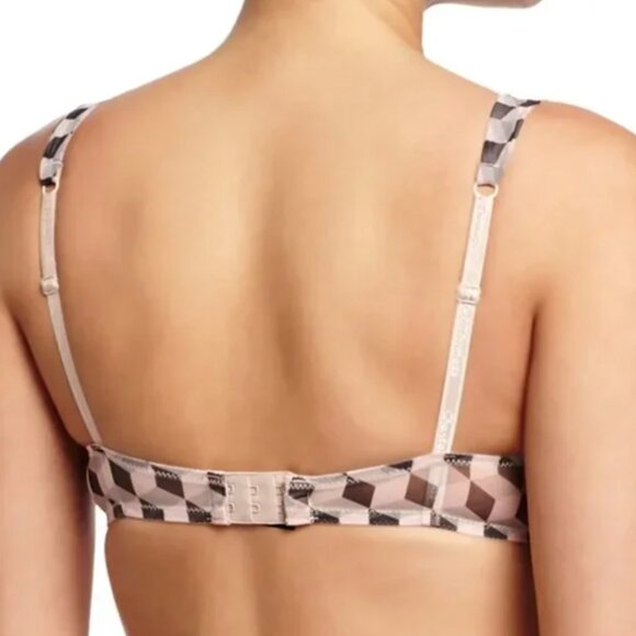 Chantal Thomass Tulle Demi Bra - Size 32C - Lingerie, Soft Pink, Mesh, Feminine - Picture 5 of 5